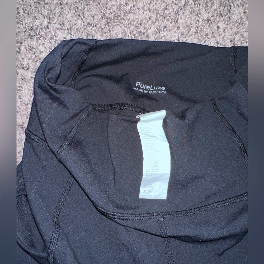 Fabletics Shorts - Picture 2 of 3